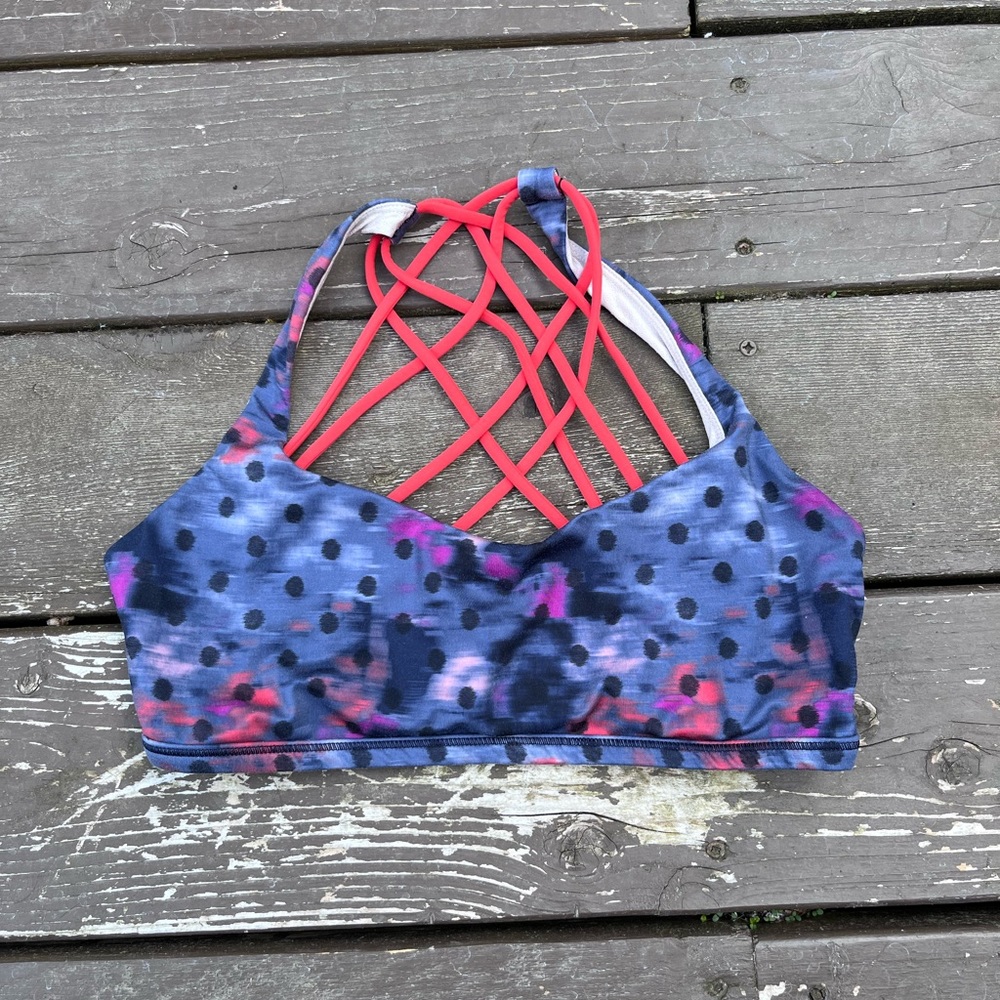 Lululemon “free To Be Wild” Sports Bra EUC size 8